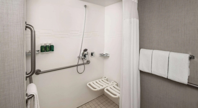 Люкс Sonesta ES Suites Fairfax Fair Lakes