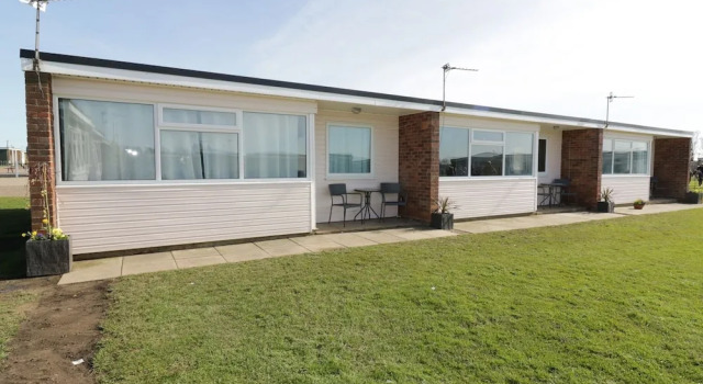 145 Sunbeach Chalet