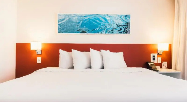 Одноместный номер Superior Ramada Hotel & Suites Campos Dos Goytacazes
