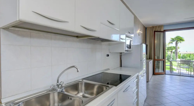 Апартаменты с 2 комнатами с видом на озеро Apparthotel San Sivino