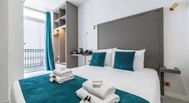 Апартаменты Hotel Avaton - Deluxe Balcony Bedroom - Cannes Palais