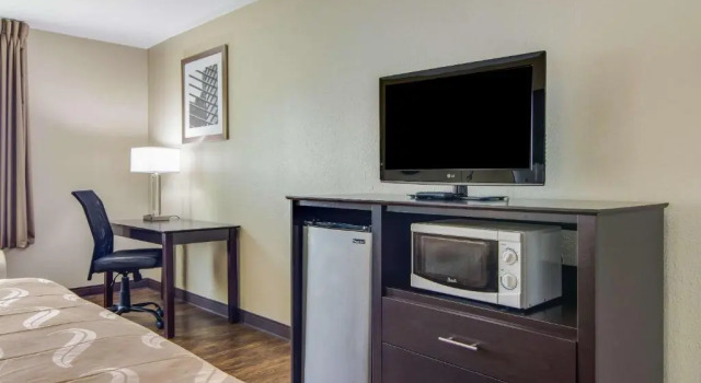Номер Standard Quality Inn & Suites Canton, GA
