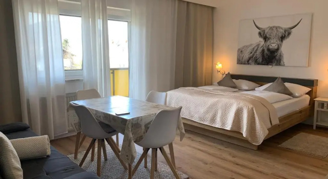 Студия Superior Warmbad Apartments