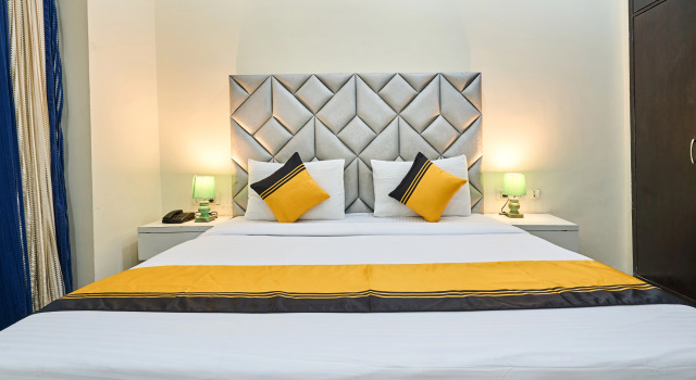 Номер Economy Itsy Hotels Golden Vista Near Noida City Centre