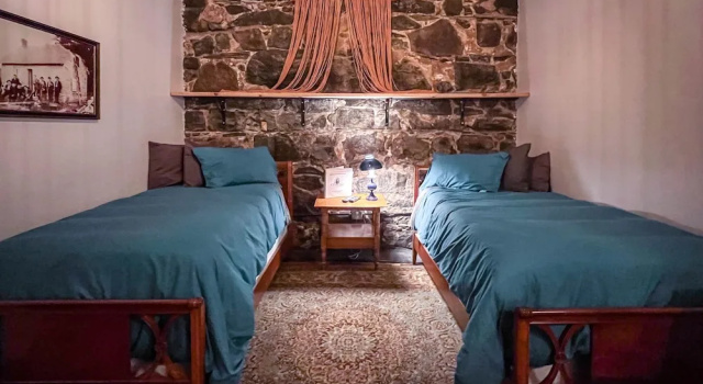 Кровать в общем номере The Oliver Inn | Duluth Hotel Near Canal Park