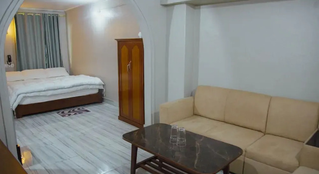Двухместный номер Comfort с видом на горы Deurali Marwadi Hotel & Restaurant