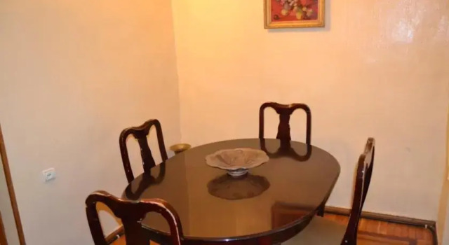 Apartment on Teryan Street