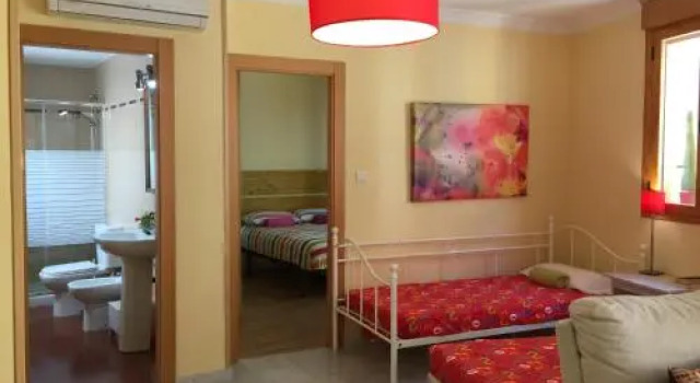 Apartamento Cuarto Real de Santo Domingo, Забронировать Апартаменты/квартира Гранада Granada Province, рядом с Городской совет Гранады