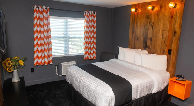 Uptown Hotel St Pete, Забронировать Отель Сент-Питерсберг Pinellas County, рядом с Музей Сальвадора Дали