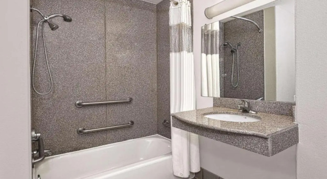 Двухместный номер Standard La Quinta by Wyndham Stephenville