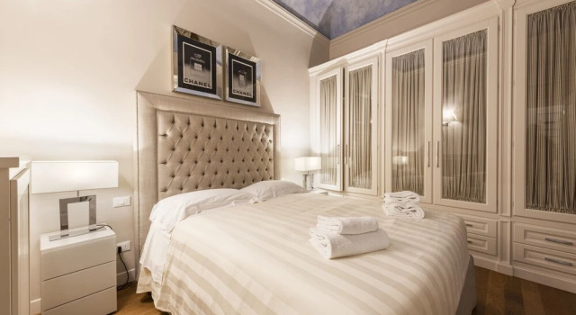 Rucellai Prestige by Mmega, Забронировать Апартаменты/квартира Торнабуони Флоренция, рядом с Площадь Кафедрального собора
