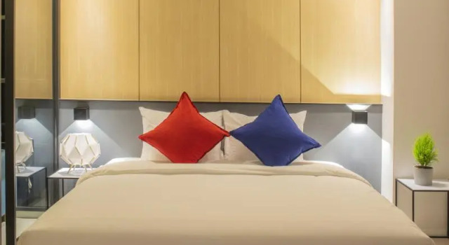 GRAY195 Hotel