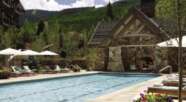 Luxury 1 Bedroom Residence at The Four Seasons, Vail, Забронировать Апартаменты/квартира Отели Вейл с парковкой, Парковка