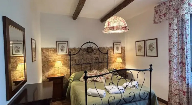 Номер Comfort Castello Santa Cristina