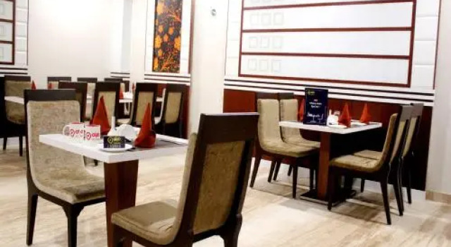 OYO 3160 The Landmark Hotel