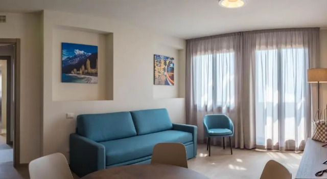 Le Torri Del Garda FamilySPA Resort, Prenota Hotel Hotel a Veneto con piscina, Piscina