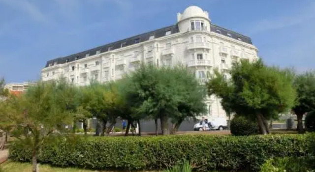 Appartement Privé Résidence Regina, Prenota Appartamento Hotel a Aquitania con parcheggio, Parcheggio
