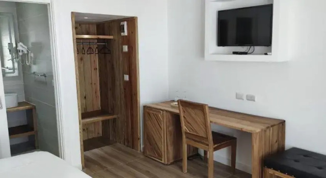 Полулюкс Hotel El Quemaito - Luxury Oceanfront Retreat