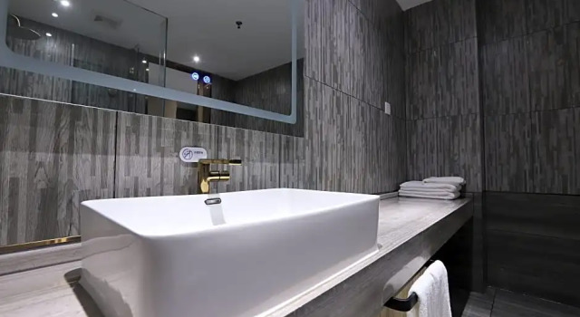 Четырёхместный люкс с 2 комнатами Holiday Inn Express Hengshui Railway Station by IHG