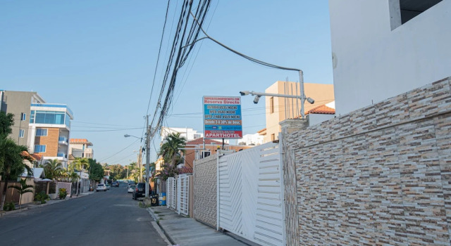 Modern 1BR Apartment with Balcony Corales del Sur - Santo Domingo Este, Забронировать Апартаменты/квартира Апартаменты Ла-Вива, Апартаменты/квартира