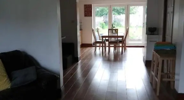 Comfy 3 bed house near Windsor Castle and Legoland, Забронировать Отель Виндзор Беркшир