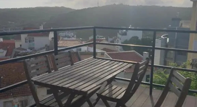 Studio ensoleillé avec terrasse proche d'Amoreiras