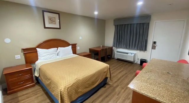 Royale Inn Motel, Rezerwuj Motel Santa Fe Springs Kalifornia