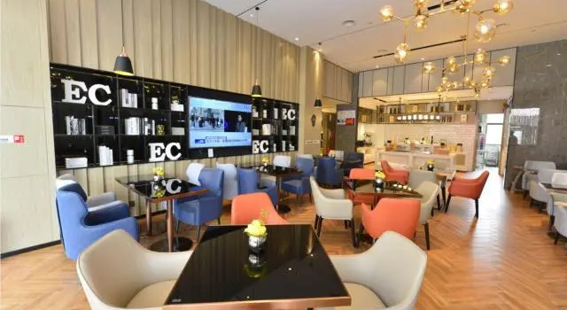 Echarm Hotel Danjiangkou, Book Hotel Hoteller i Shiyan med pool, Swimmingpool