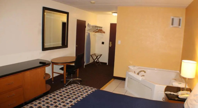 Номер Standard Americas Best Value Inn Geneva