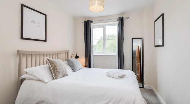 Modern 2 Bedroom Apartment in Popular Jericho