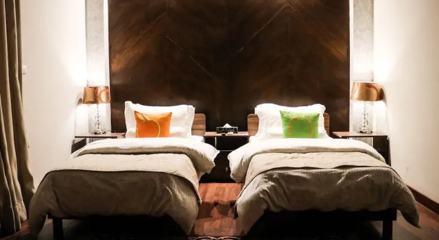 Circle Club Faisalabad, Buchen Sie Hotel Faisalabad Punjab Region
