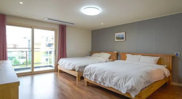 Номер Standard Cheonjiyeon Crystal Hotel