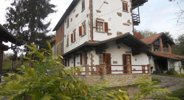 Relais Profumo di Vino, Book Hotel Borgomanero Piedmont