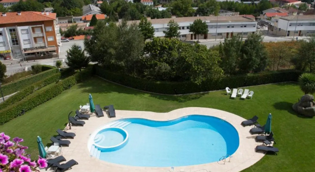 Семейный номер Standard Hotel Aguiar da Pena