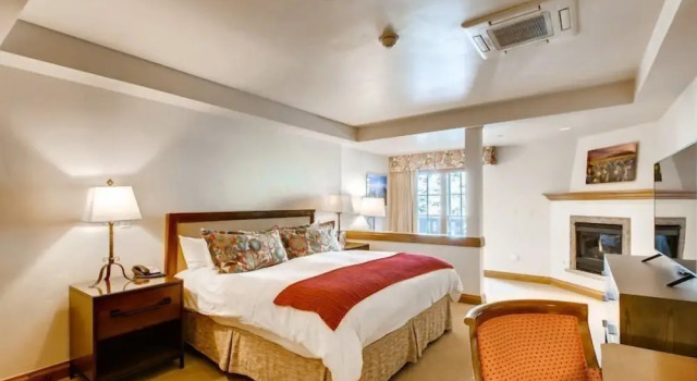 Vail Village King Hotel Room, Забронировать Отель Отели Вейл с парковкой, Парковка