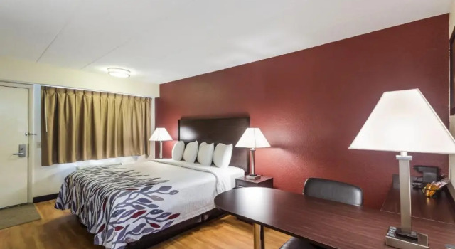 Номер Superior Red Roof Inn Milwaukee Airport Oak Creek