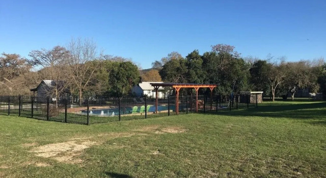 Ranch House, Buchen Sie Hotel Leakey Texas
