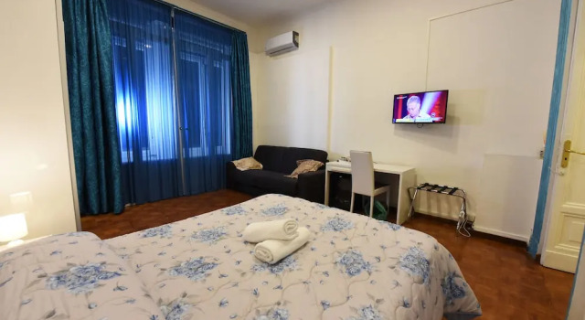 Номер Superior с балконом Maison Toledo 210