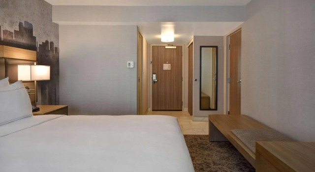 Двухместный номер Standard DoubleTree by Hilton St. Louis Airport, MO