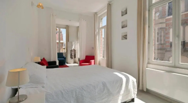 Коттедж Villa Charlemagne - Imposing town house with parking near the beach