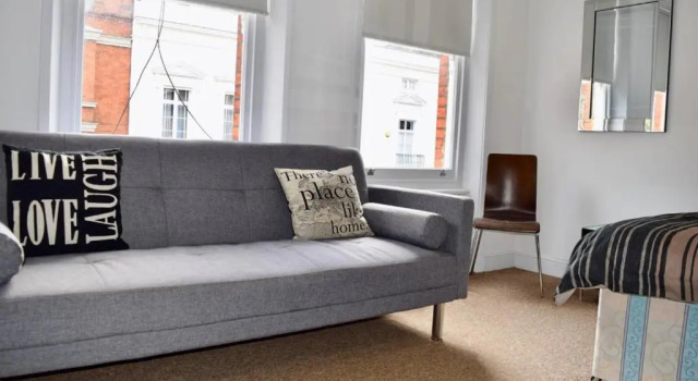 Gorgeous Studio in Trendy London Location (DH7), Забронировать Отель Лондон Большой Лондон, рядом с Финчли Роуд