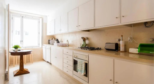 Lisbon Glamorous House, Забронировать Отель Отели Лиссабона с парковкой, рядом с Рештаурадориш, Парковка