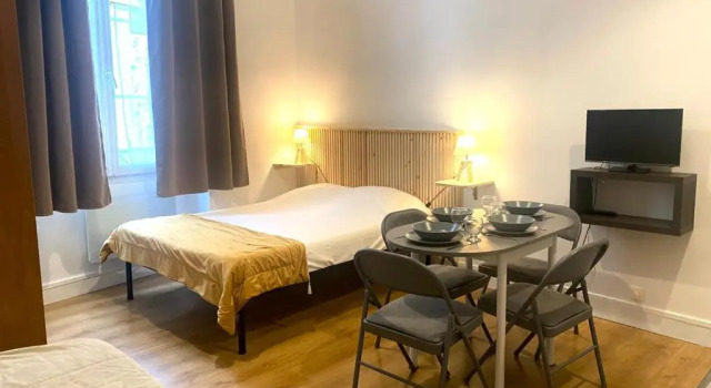 Студия Apartment Poisson 6