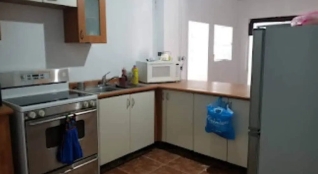 Кровать в общем номере (женский номер) Beach Dorms San Juan