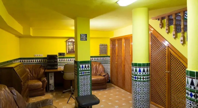 Rincón de Lola, Забронировать Отель Гранада Granada Province, рядом с Городской совет Гранады