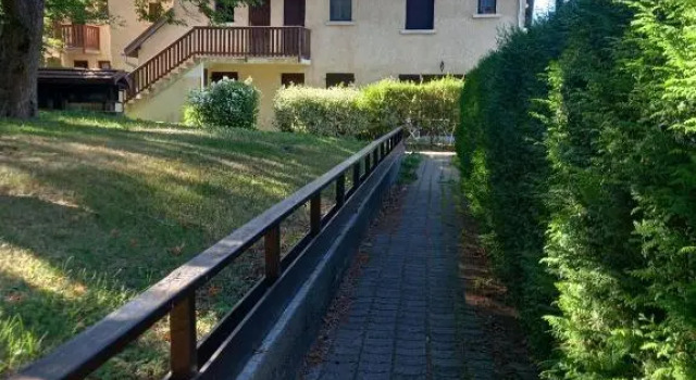 Le Loutin, Prenota Appartamento Hotel a Alvernia con parcheggio, Parcheggio