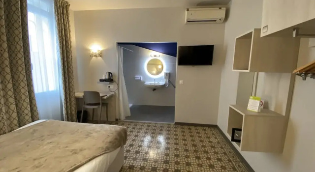 Standart bodrum kat oda Hotel Majestic