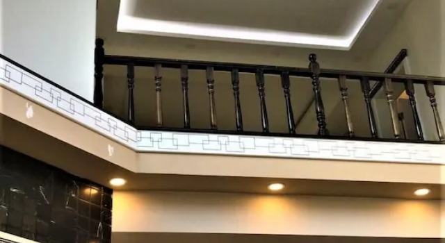 King Villa, Varaa Villa Hotellit Marmara-alue pysäköinnillä, Pysäköinti