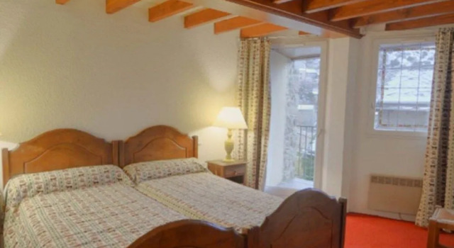 L'Atalaya Gîtes, Book Hotel Hoteller i Llo med morgenmad, Morgenmad