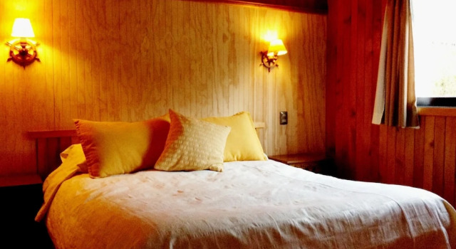 Cabañas Palafitos Los Pescadores, Book Hotel Hoteller i Chiloe med parkering, Parkering